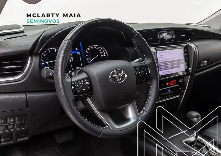 galeria HILUX SW4