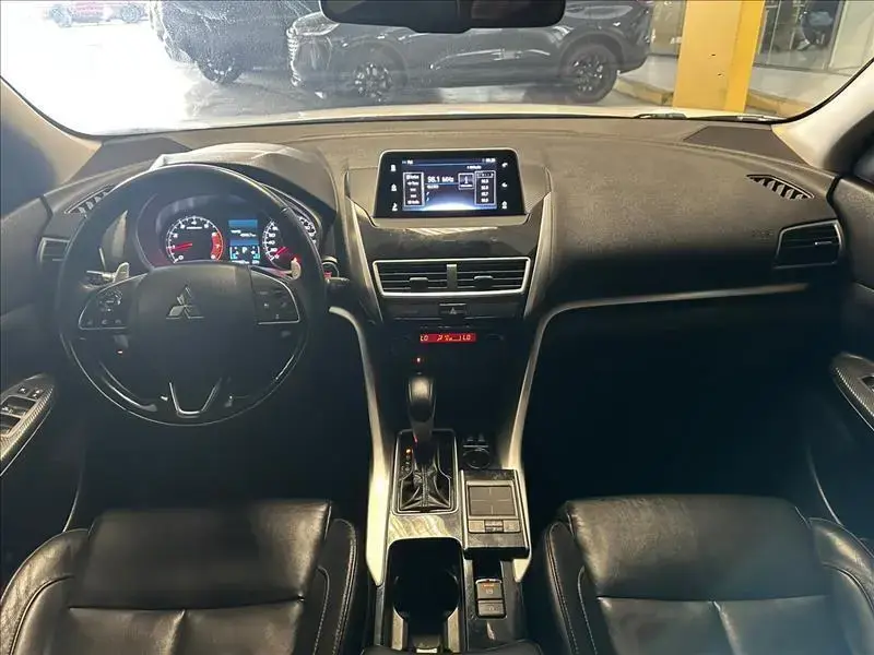 galeria ECLIPSE CROSS