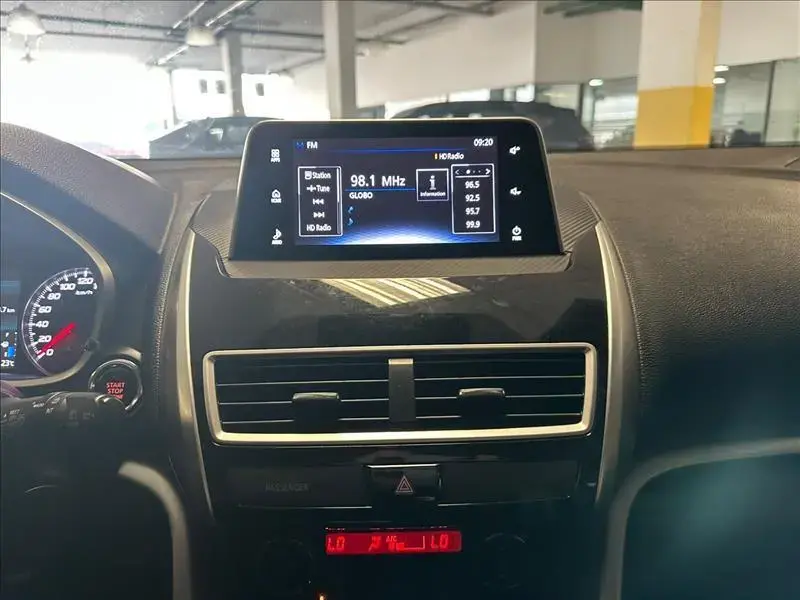 galeria ECLIPSE CROSS