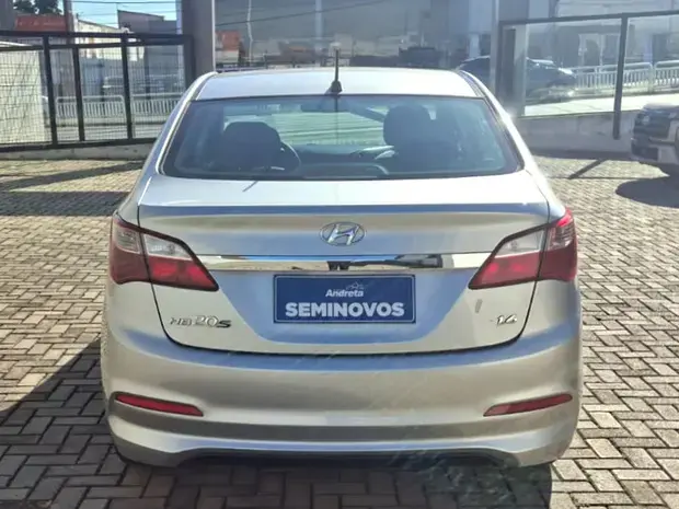Hyundai HB20S 1.6 COMFORT PLUS 16V FLEX 4P MANUAL