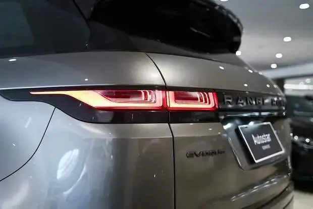 Land Rover Range Rover Evoque Dynamic P240 HSE AWD (Aut)