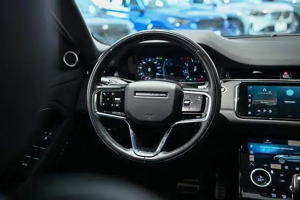 Land Rover Range Rover Evoque Dynamic P240 HSE AWD (Aut)