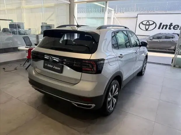 Volkswagen T-CROSS 1.0 200 TSI TOTAL FLEX COMFORTLINE AUTOMÁTICO