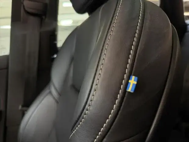 Volvo XC60 2.0 T8 RECHARGE ULTIMATE AWD GEARTRONIC