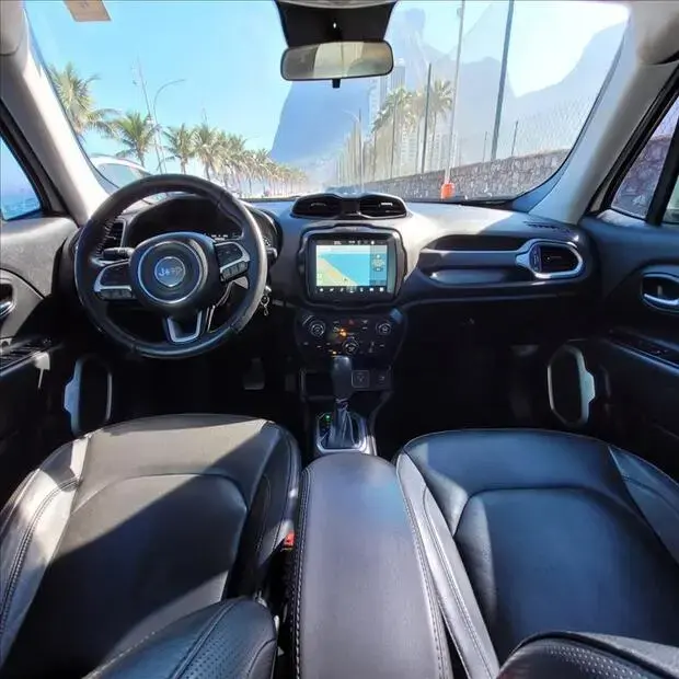 Jeep RENEGADE 1.8 16V FLEX LONGITUDE 4P AUTOMÁTICO
