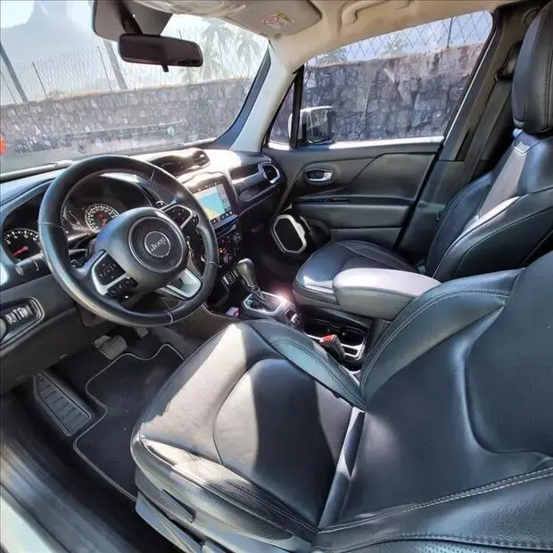 Jeep RENEGADE 1.8 16V FLEX LONGITUDE 4P AUTOMÁTICO