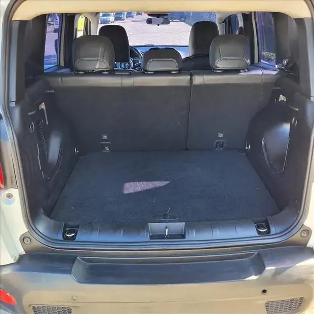 Jeep RENEGADE 1.8 16V FLEX LONGITUDE 4P AUTOMÁTICO