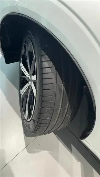 Volvo XC60 2.0 T8 RECHARGE ULTIMATE DARK AWD GEARTRONIC