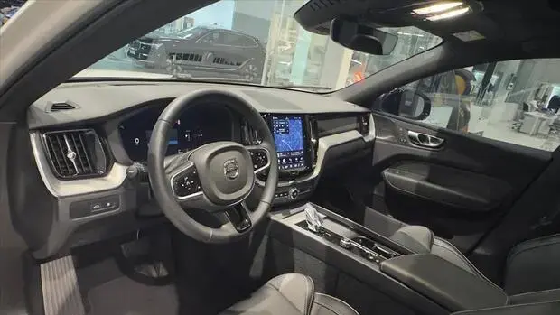Volvo XC60 2.0 T8 RECHARGE ULTIMATE DARK AWD GEARTRONIC