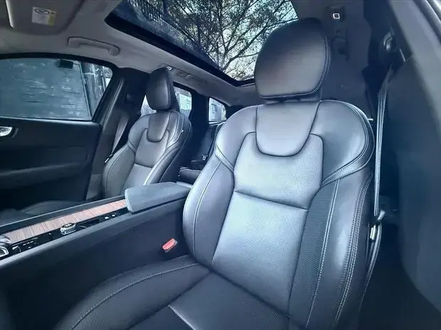 Volvo XC60 2.0 T8 RECHARGE ULTIMATE AWD GEARTRONIC