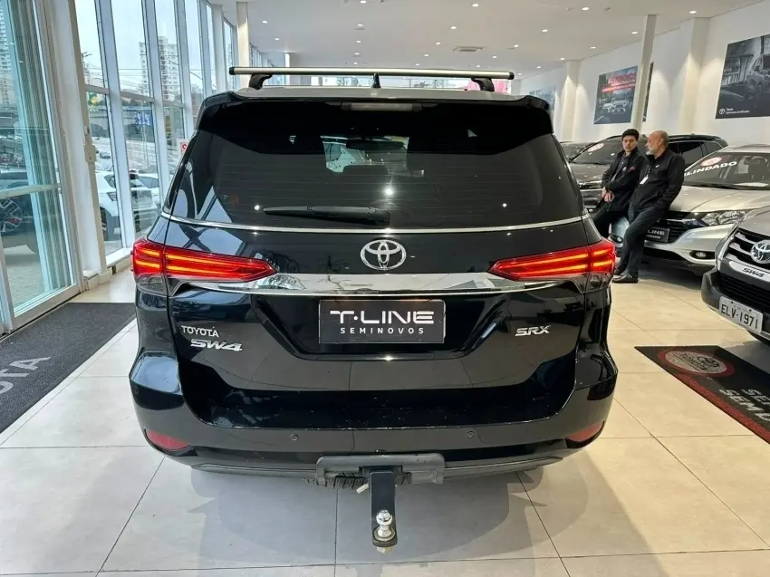 galeria HILUX SW4