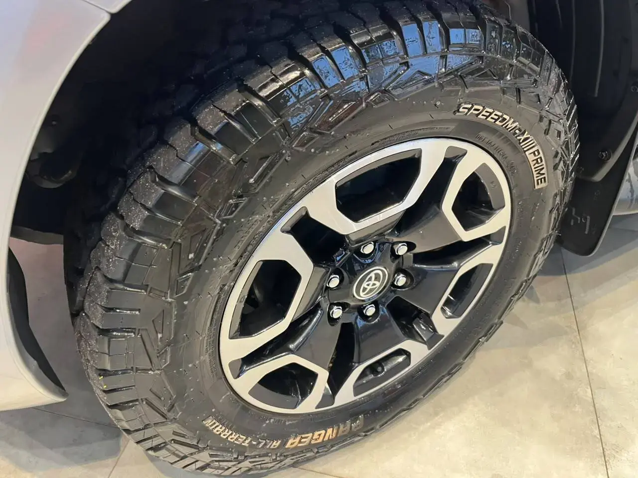 galeria HILUX SRV 4X4 2.8