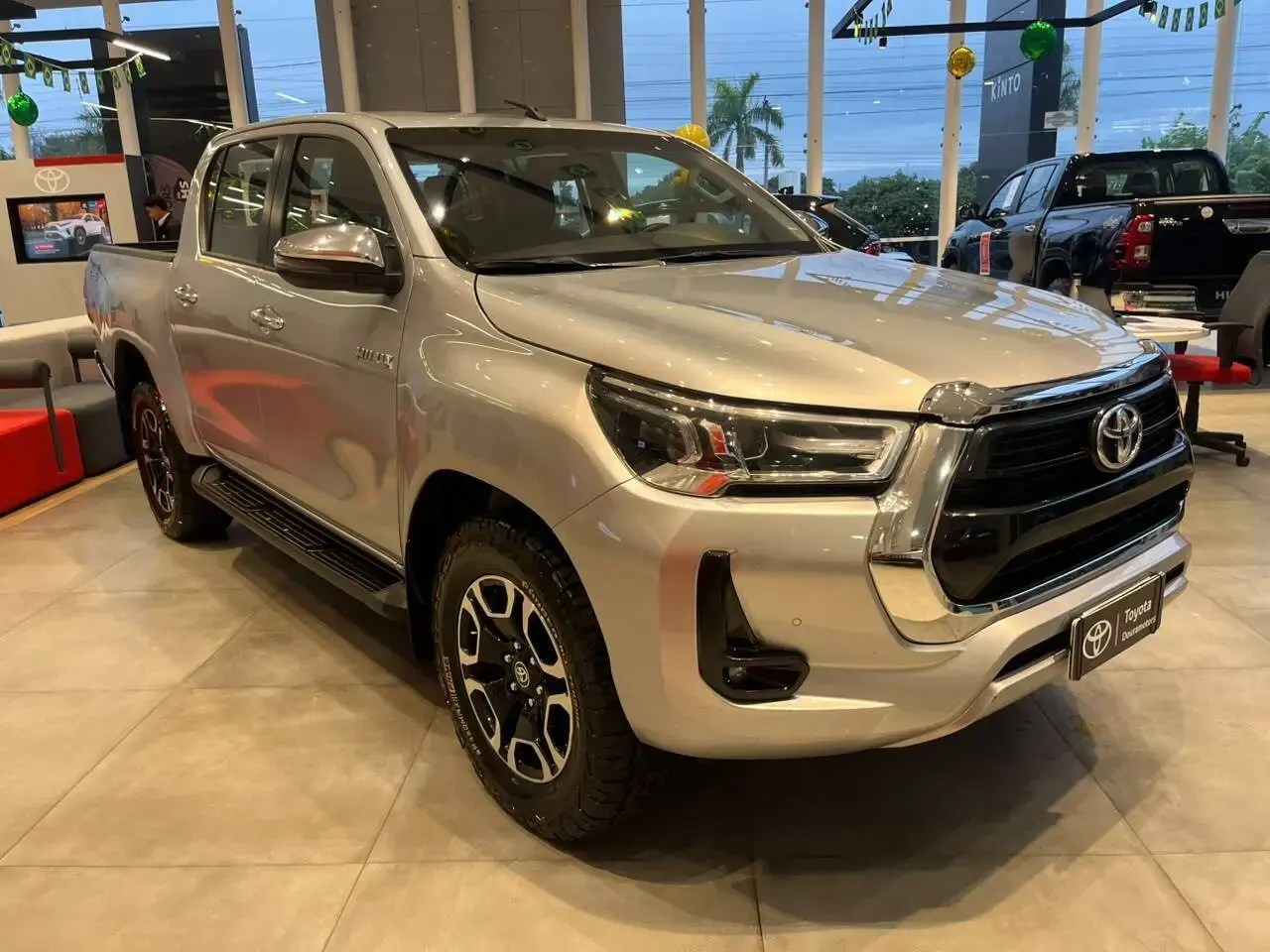 galeria HILUX SRV 4X4 2.8