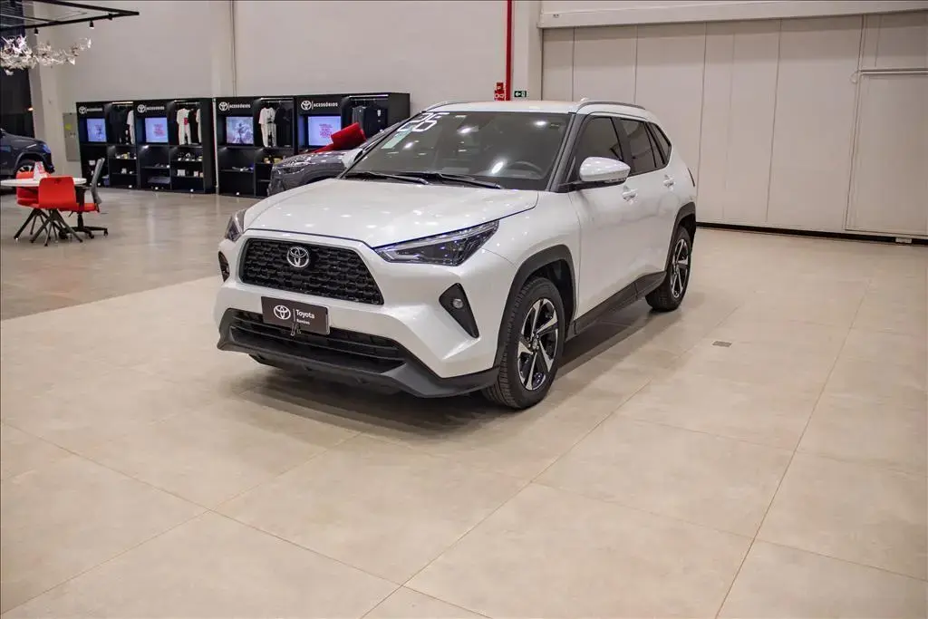 galeria YARIS CROSS