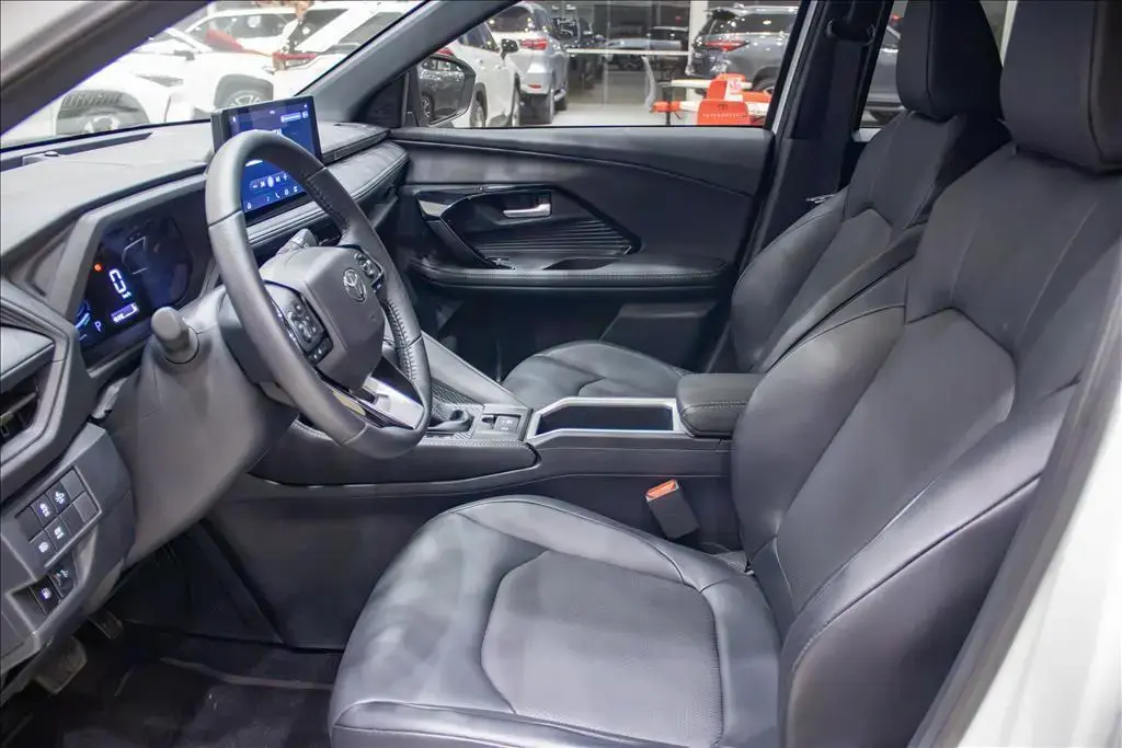 galeria YARIS CROSS