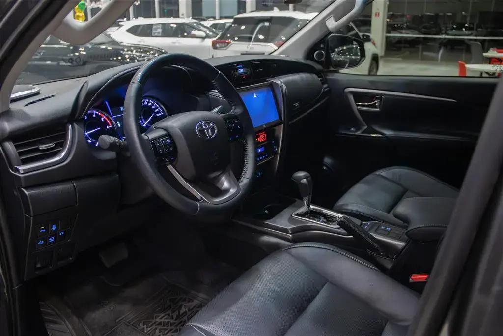 galeria HILUX SW4