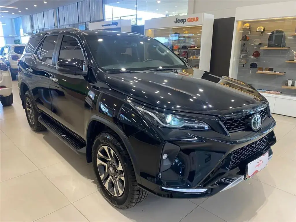 galeria HILUX SW4