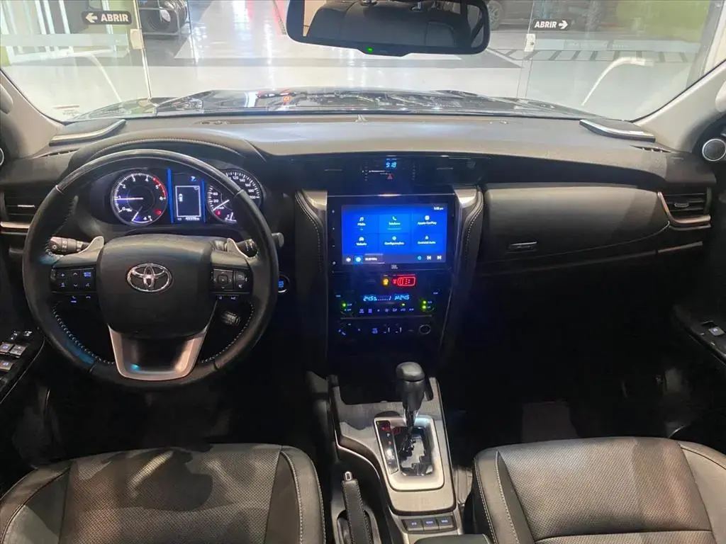 galeria HILUX SW4