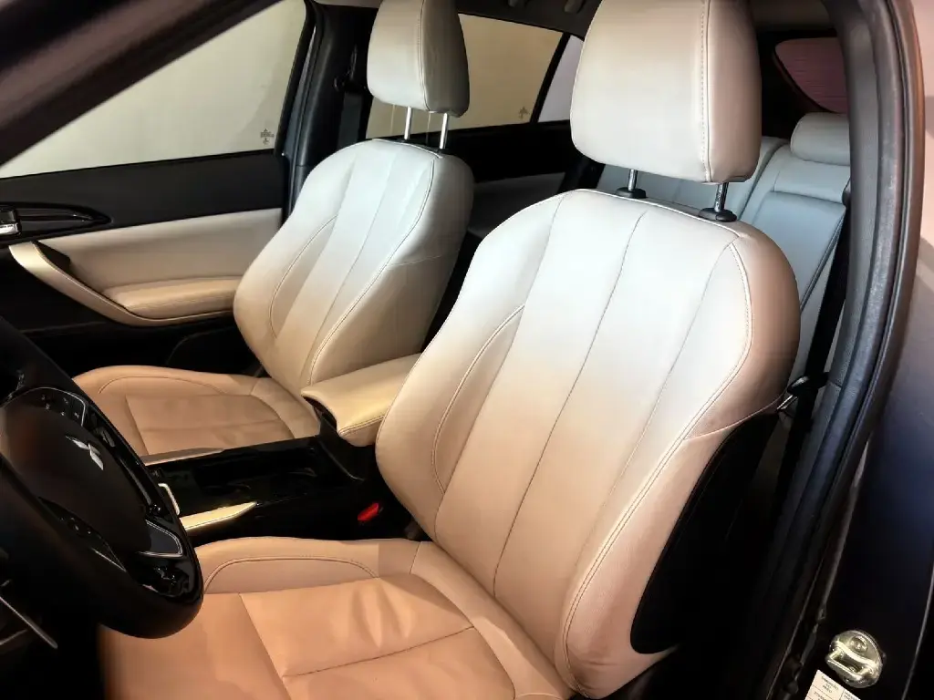 galeria ECLIPSE CROSS
