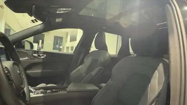 Volvo XC60 2.0 T8 RECHARGE ULTIMATE DARK AWD GEARTRONIC