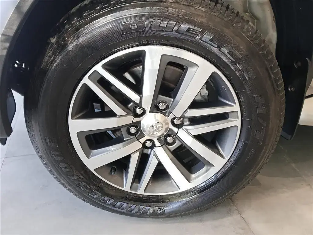 galeria HILUX SW4