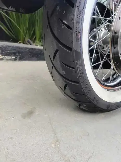 Harley Davidson Softail Deluxe Softail De Luxe