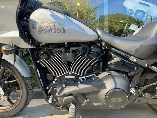 Harley Davidson Low Rider ST