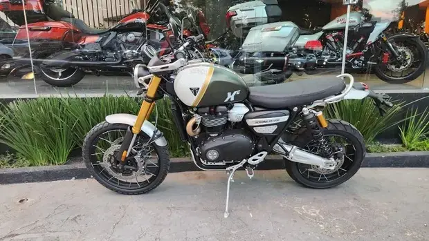 Triumph Scrambler 1200 XE