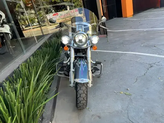 Harley Davidson Softail Deluxe Softail De Luxe