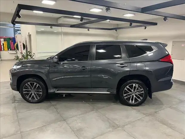 Mitsubishi PAJERO SPORT 2.4 16V MIVEC TURBO DIESEL LEGEND AWD AUTOMÁTICO