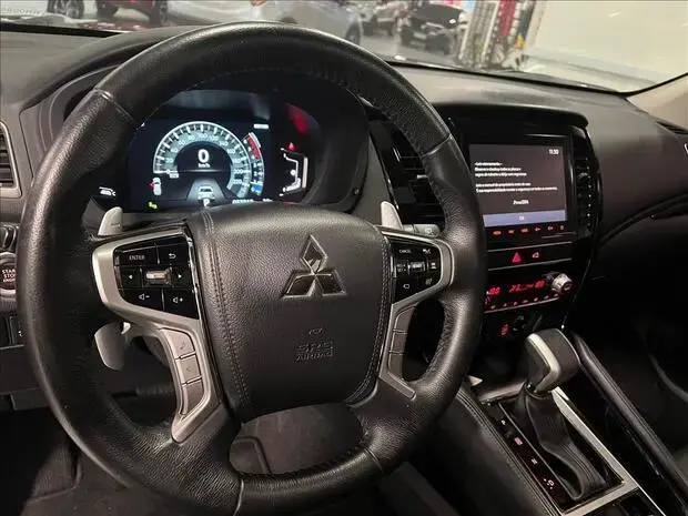 Mitsubishi PAJERO SPORT 2.4 16V MIVEC TURBO DIESEL LEGEND AWD AUTOMÁTICO