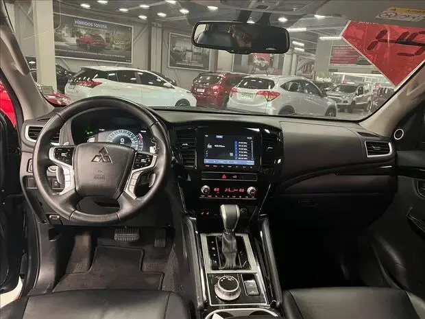 Mitsubishi PAJERO SPORT 2.4 16V MIVEC TURBO DIESEL LEGEND AWD AUTOMÁTICO