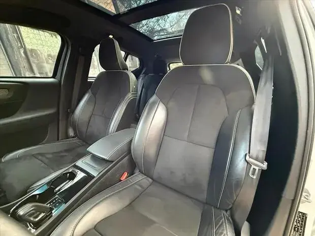 Volvo XC40 P8 RECHARGE ELECTRIC BEV PURE AWD