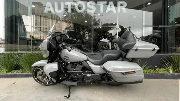 Harley Davidson Street Glide Ultra