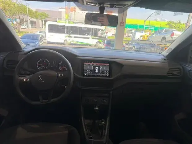 Volkswagen T-CROSS 1.0 200 TSI TOTAL FLEX AUTOMÁTICO