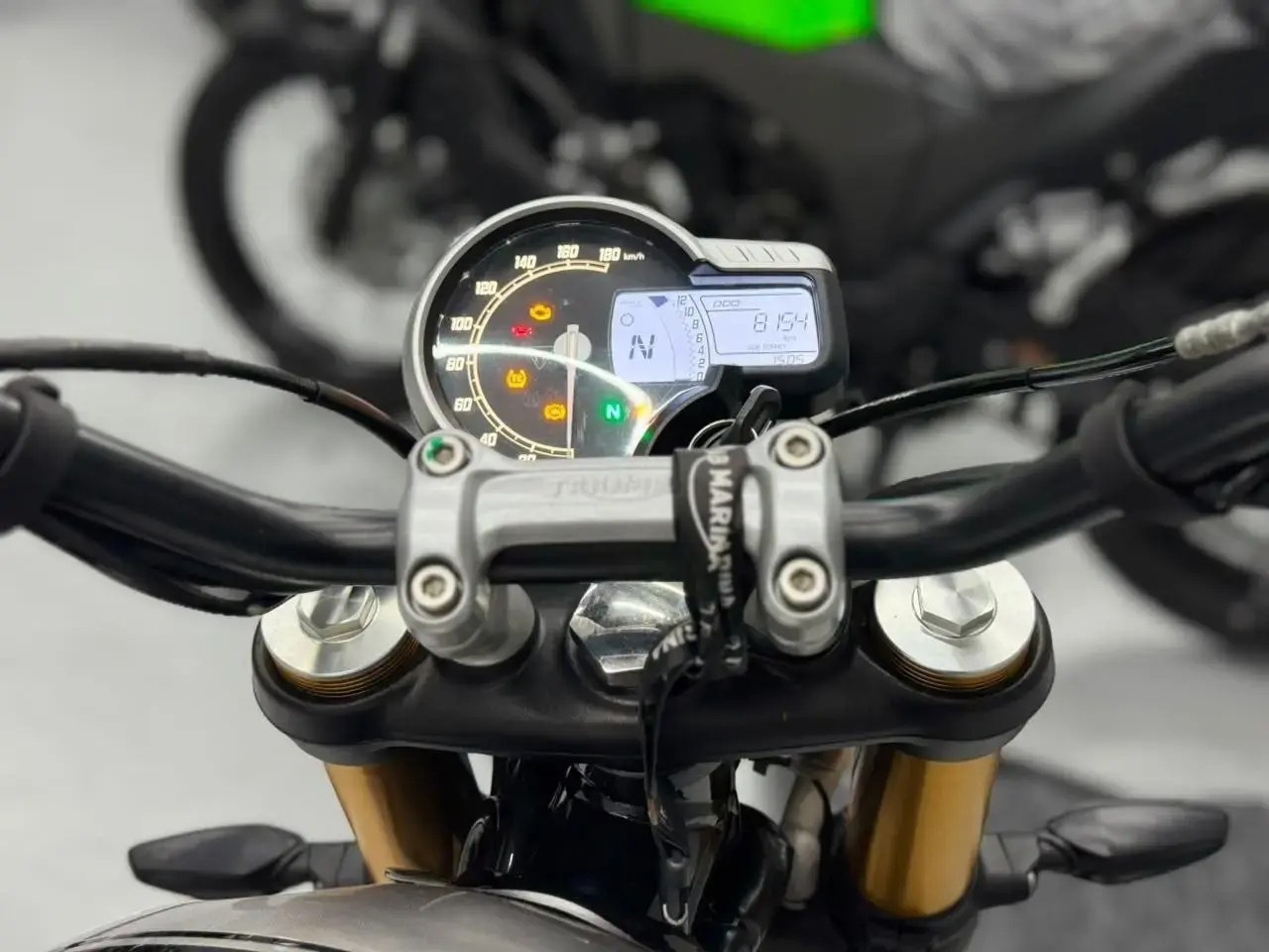galeria SCRAMBLER 400 X