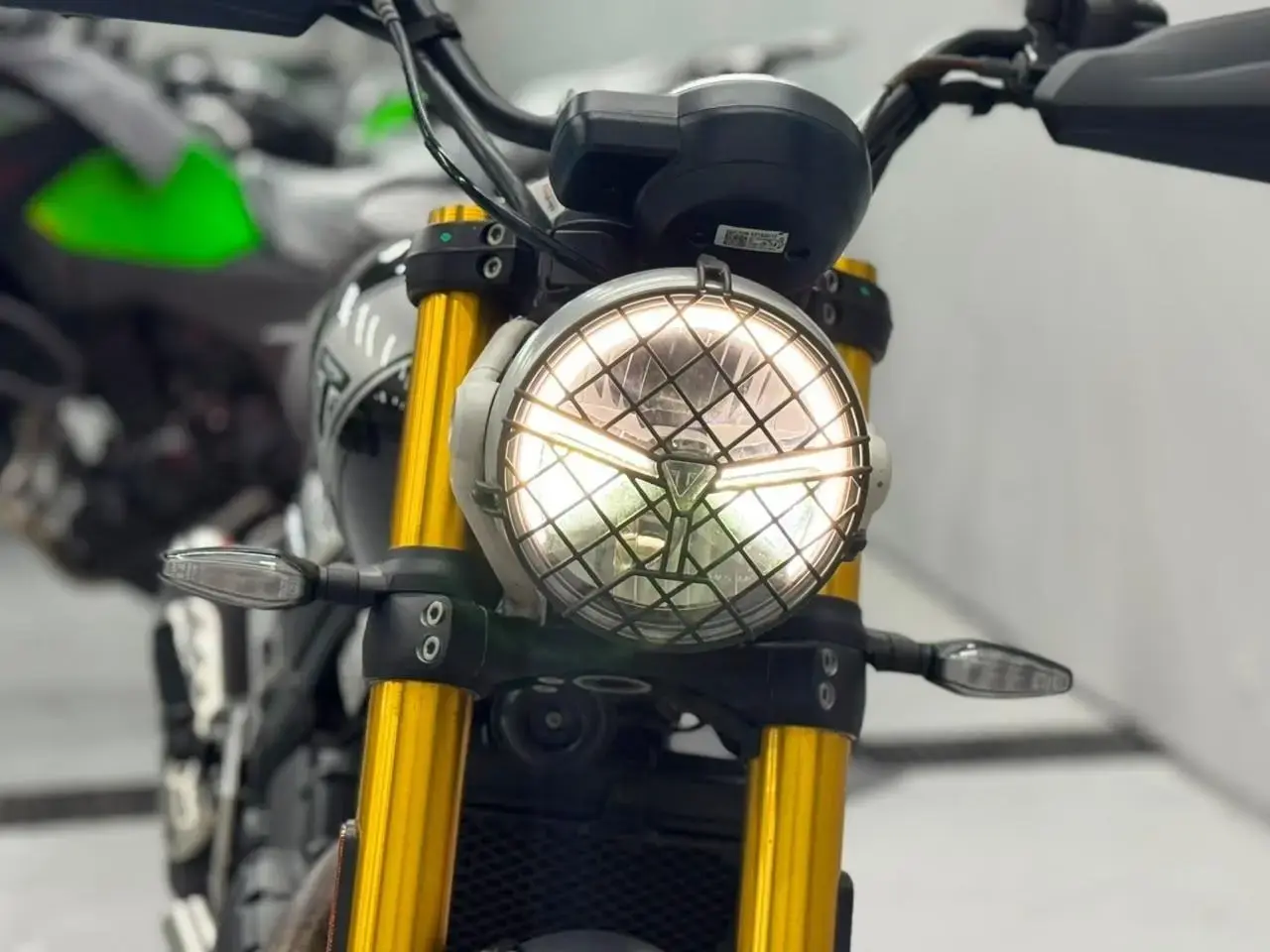 galeria SCRAMBLER 400 X