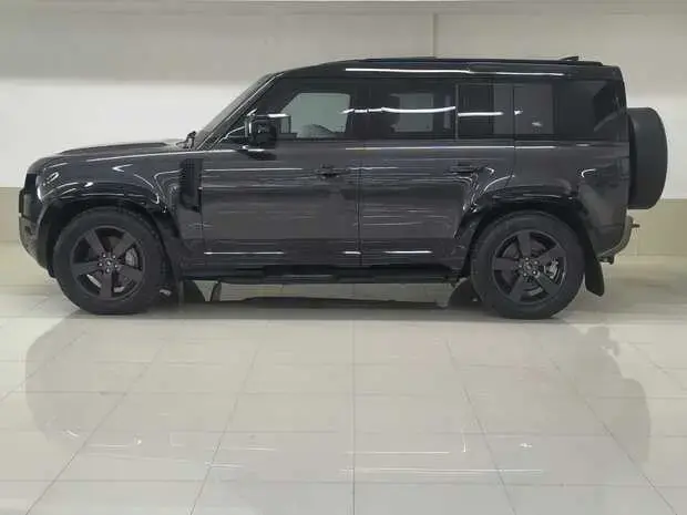 Land Rover Defender 110 X-Dynamic HSE 3.0 TD (Aut)