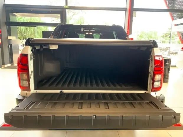 Mitsubishi TRITON 2.4 BITURBO DIESEL CD KATANA 4X4 AUTOMÁTICO