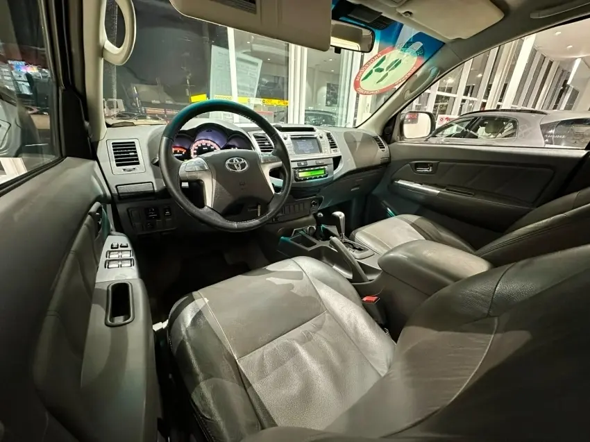 galeria HILUX