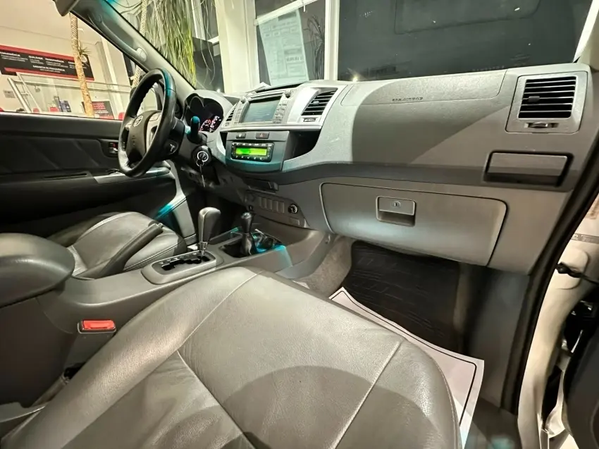 galeria HILUX