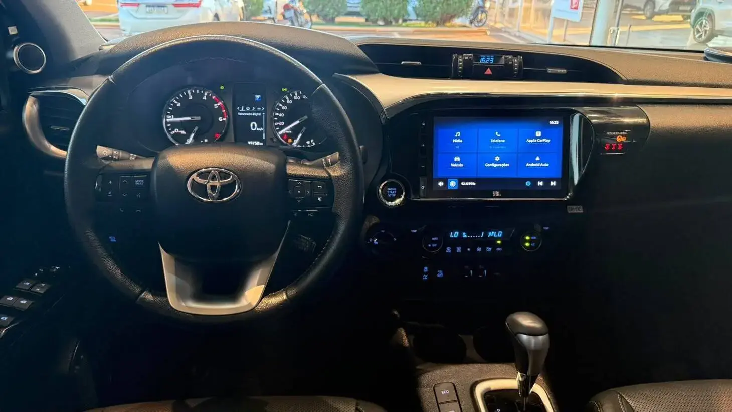 galeria HILUX