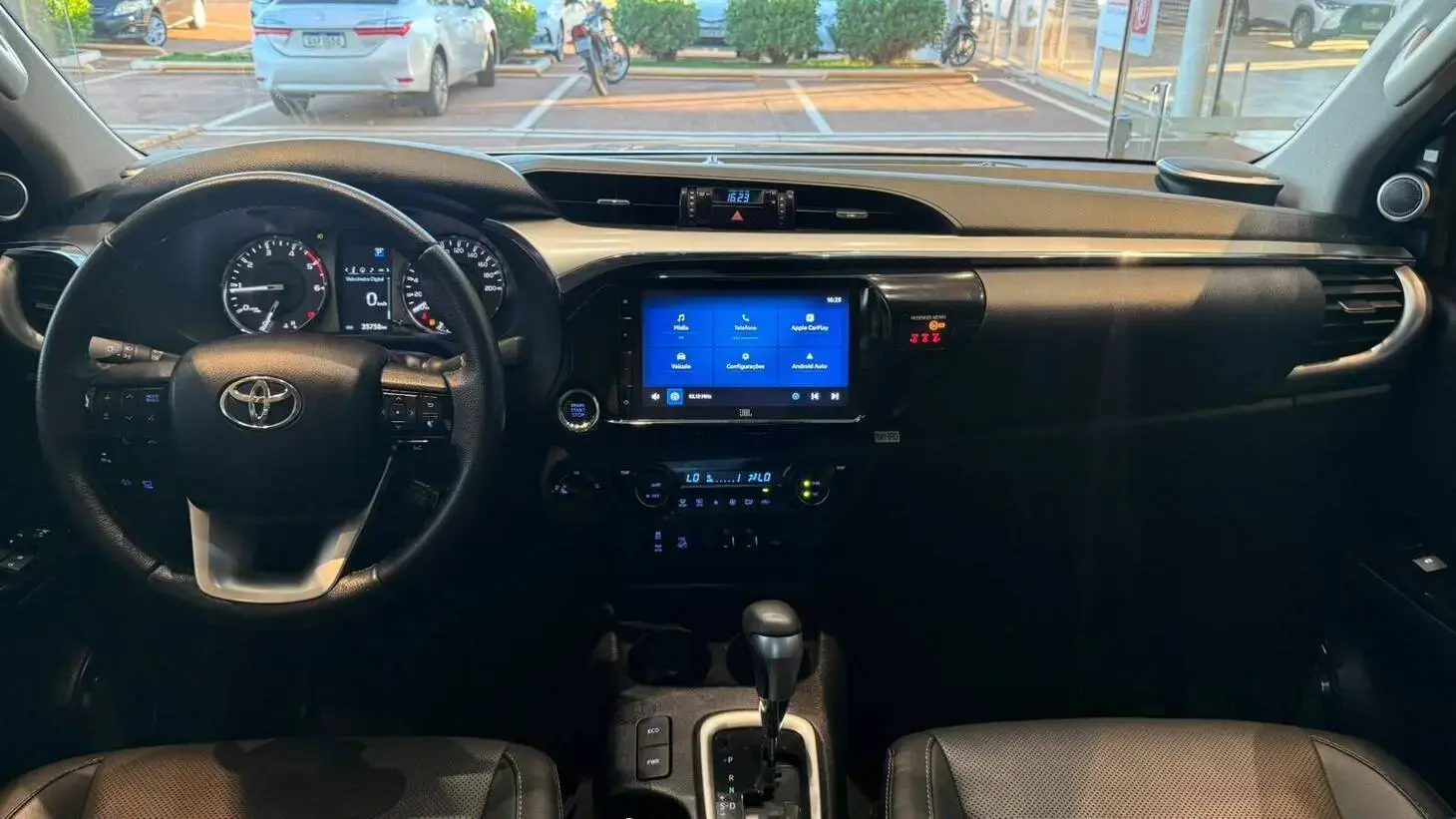 galeria HILUX