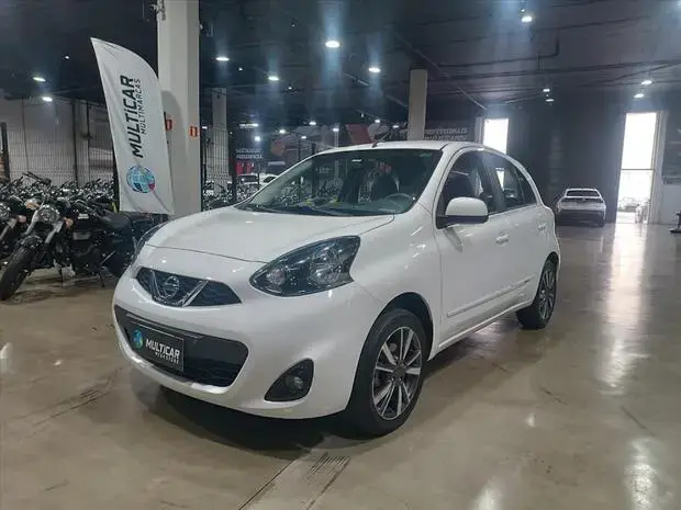 Nissan MARCH 1.6 SV 16V FLEXSTART 4P XTRONIC