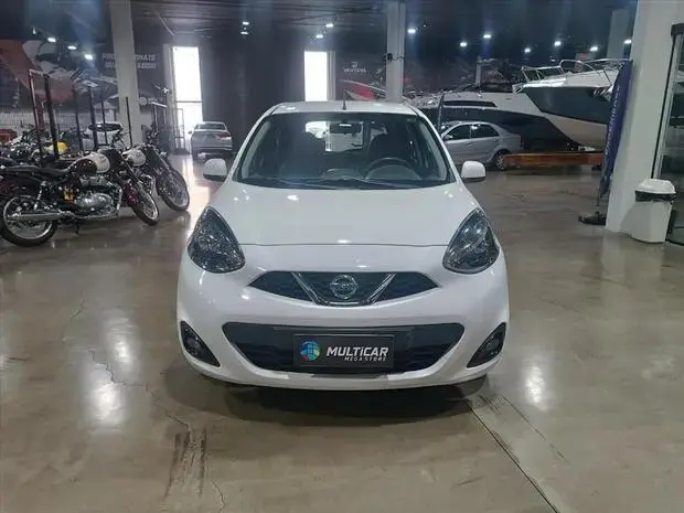 Nissan MARCH 1.6 SV 16V FLEXSTART 4P XTRONIC