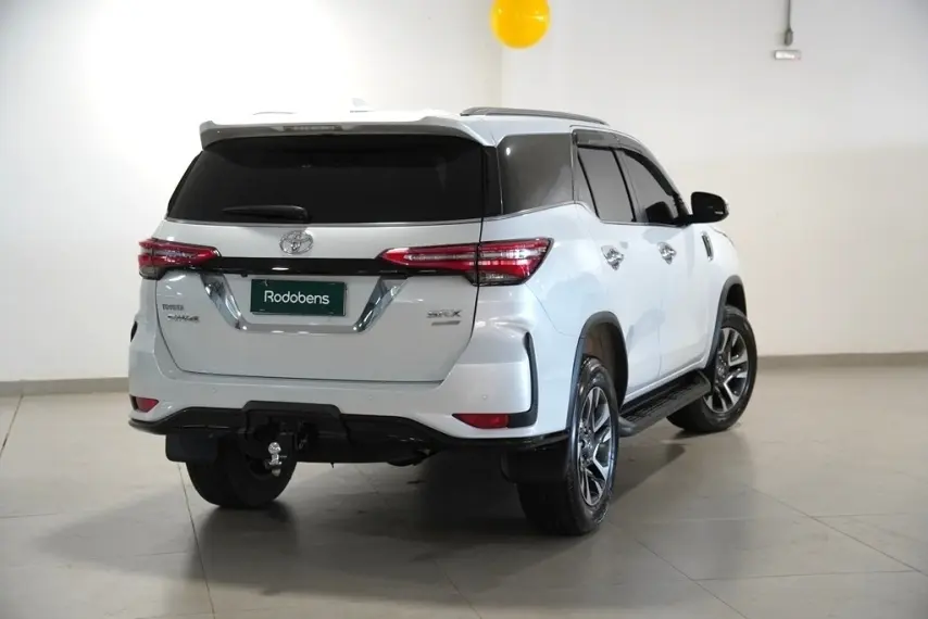galeria HILUX SW4