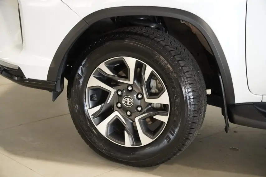 galeria HILUX SW4