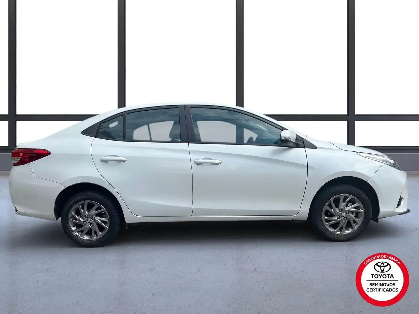 galeria Yaris Sedan