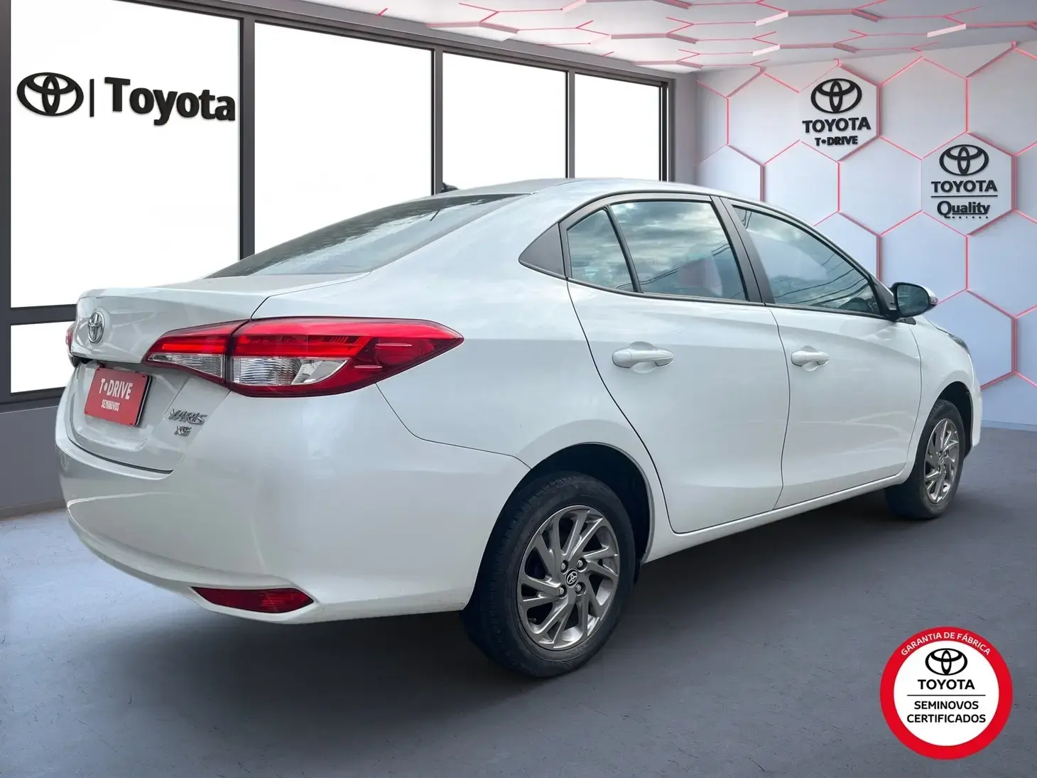 galeria Yaris Sedan