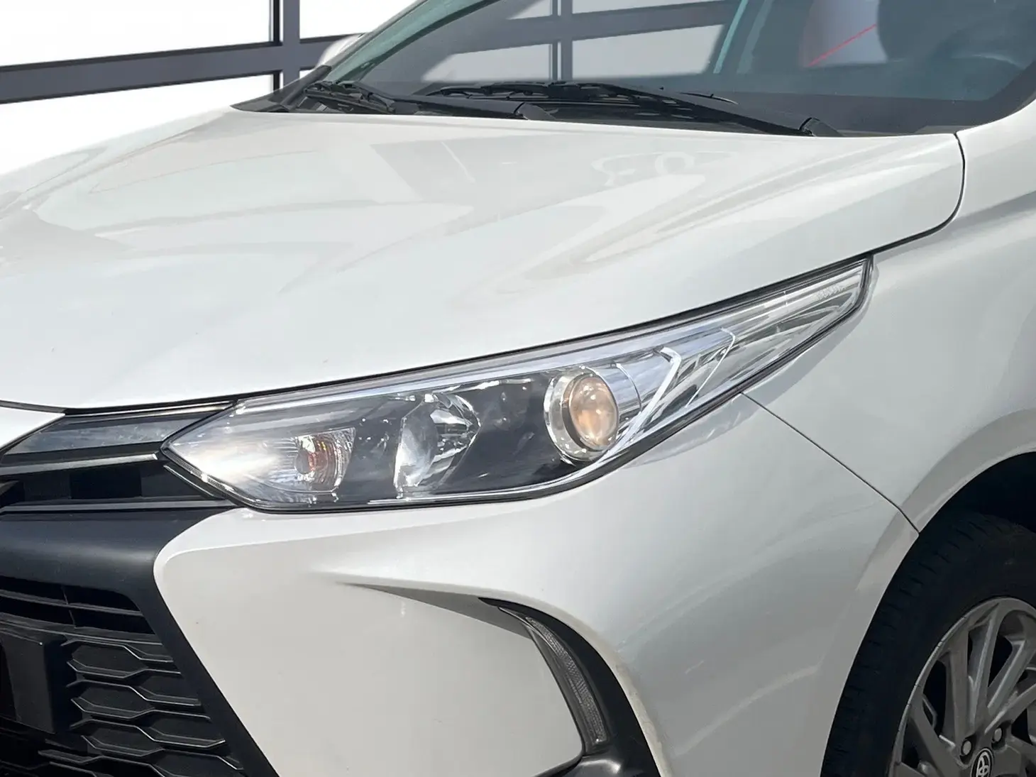 galeria Yaris Sedan